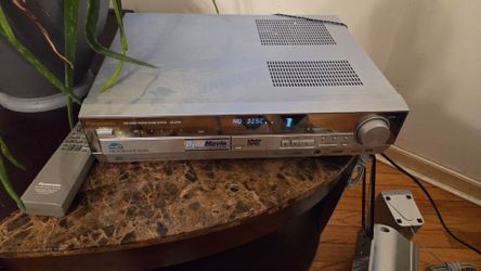Panasonic SA-HT95 CD DVD player 5.1 Ch Home Theater Sound System