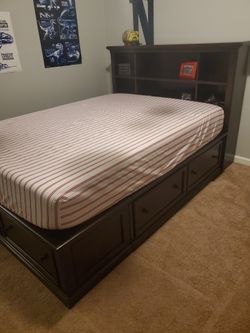 Full/Queen Headboard & Frame w/ 4 Drawers