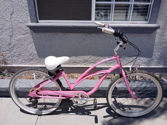 Women's 26" pink Electra 7 speed beach cruiser