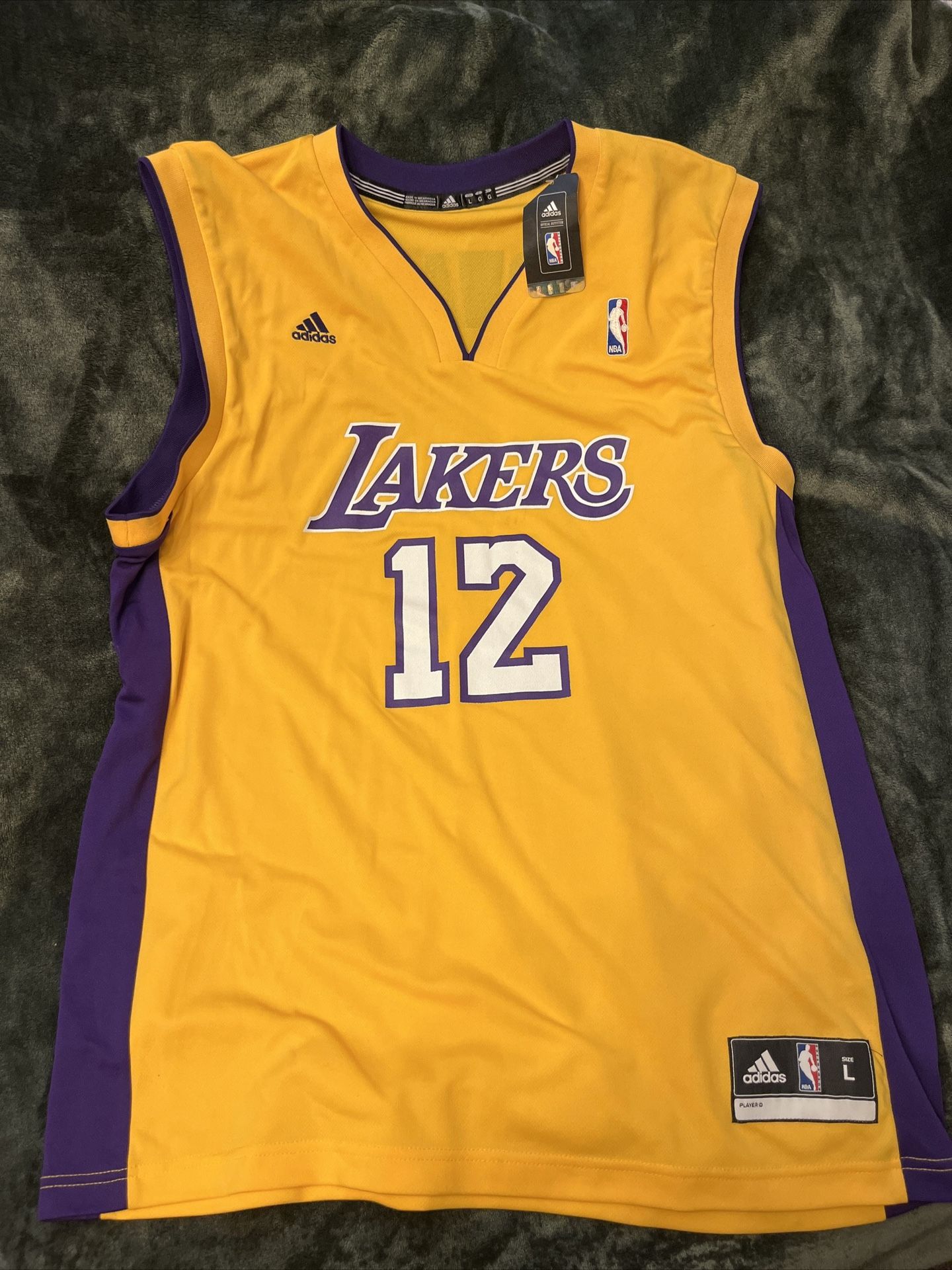 Brand New! NBA Lakers Jersey #12 Dwight Howard Size L