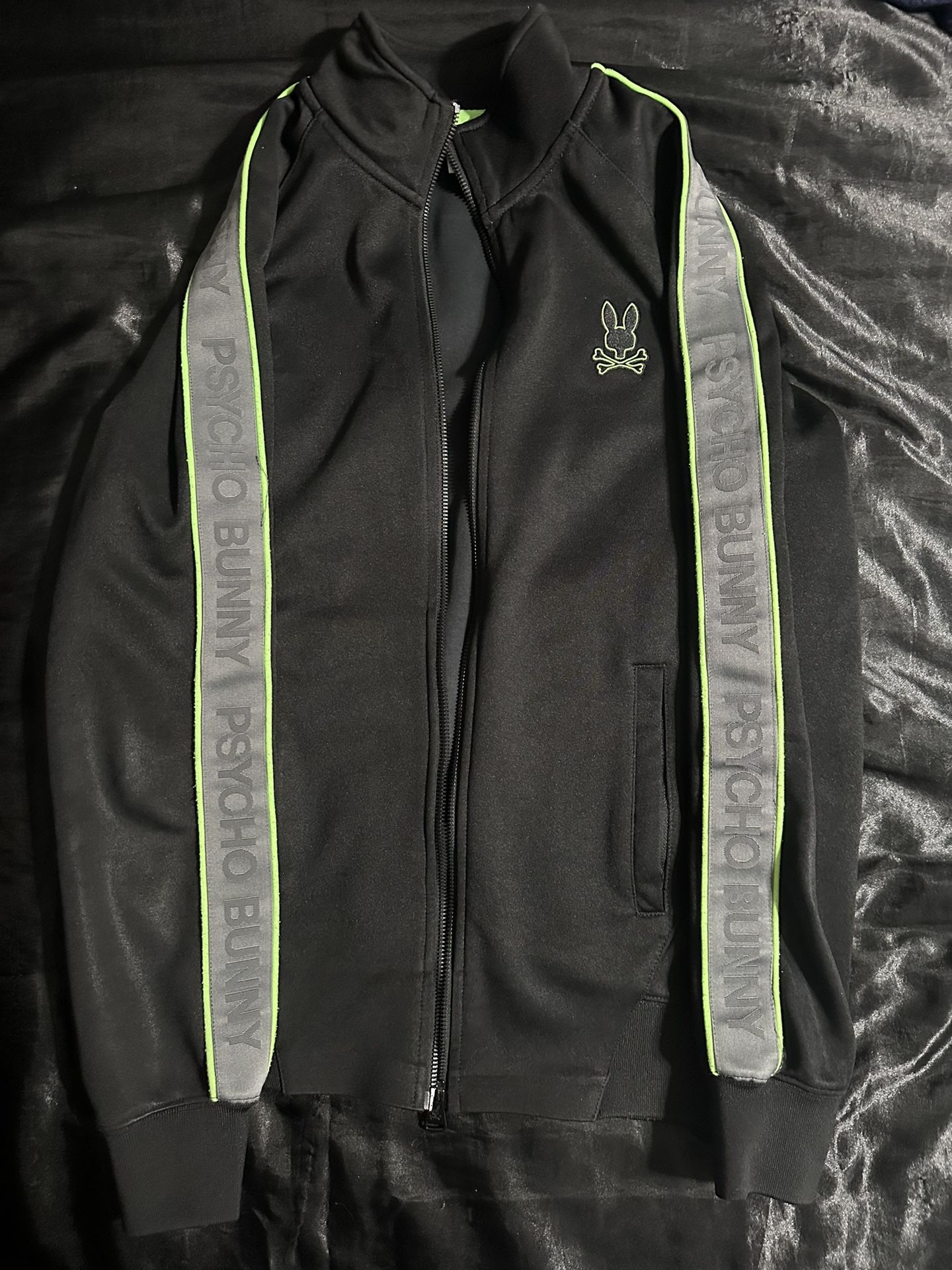 PSYCHO BUNNY SWEATER