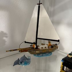Lego Sailboat Gift With Purchase 40487