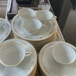 Noritake Fine China (12 Sets) With Serving Plates 