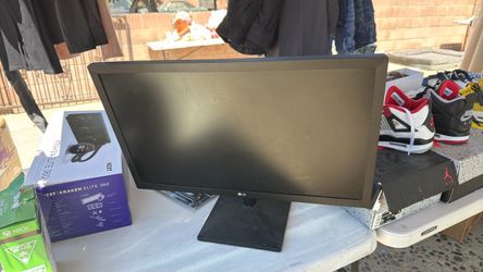 24 inch LG Gaming monitor