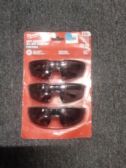 MILWAUKEE SAFETY GLASSES