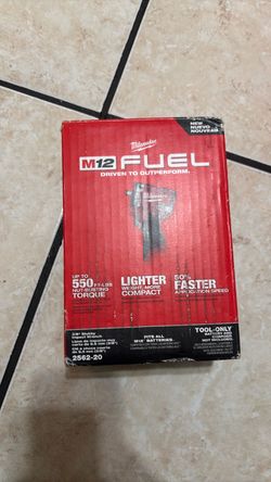 Milwaukee M12 FUEL 3/8" Stubby Impact Wrench 2562-20