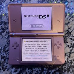 Nintendo DSi XL Pink