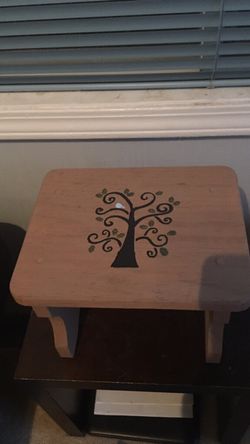 Small foot stool