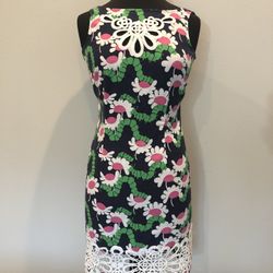 Like New Lilly Pulitzer Navy Pink Green and White Daisy Dress Size 0