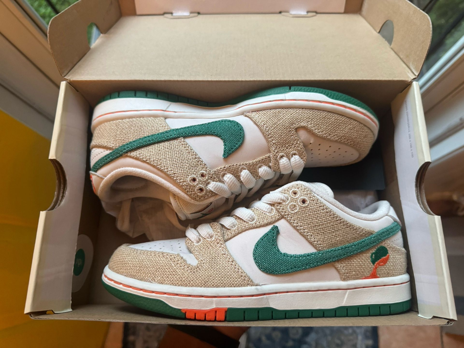 nike dunk  sb jarritos size 4.5 men’s 