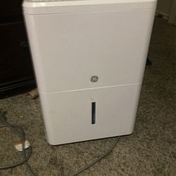 GE - 35 pt. Dehumidifier with Smart Dry for Bedroom, Basement or Very Damp Rooms up to 3000 sq. ft. in White, ENERGY STAR GE - 35 pt. Dehumidifier wi