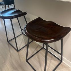 2 Bar Stools