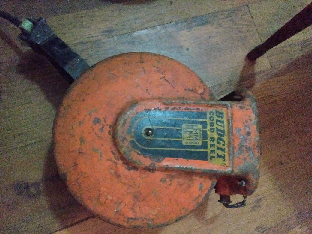 Budgit 600 Volt Cord Reel