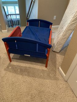 Kids Bed With Mattress 