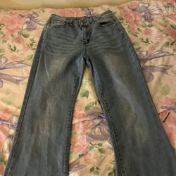 selling flared mid rise jeans!