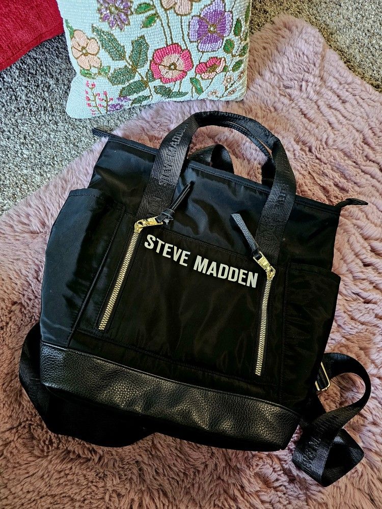 STEVE MADDEN BACKPACK/PURSE