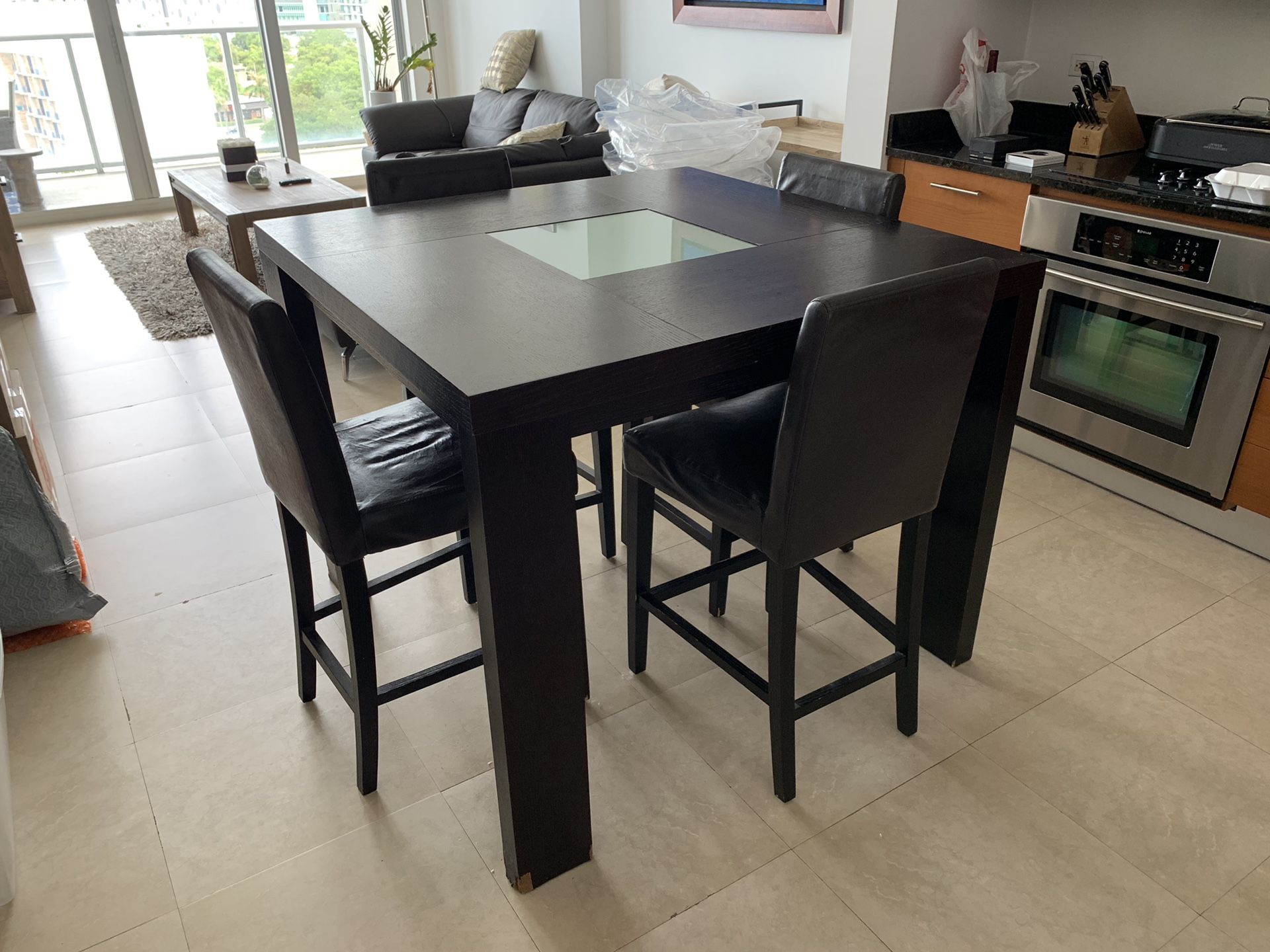 High stop bistro table with chairs