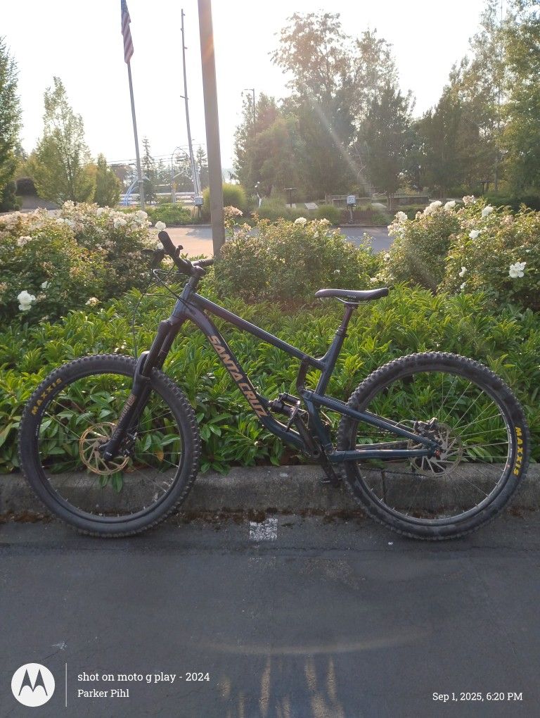 2024 Santa Cruz Nomad