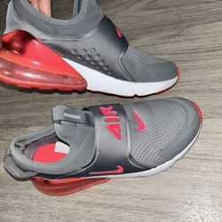 Nike Air Max 270