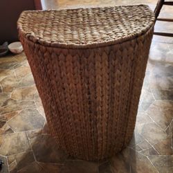 Heavy Duty Wicker Laundry Basket 