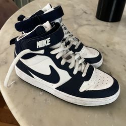 Nike high-tops- Boys 7Y
