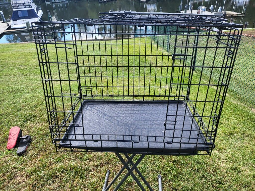 Heavy duty 3 door pet 30" crate - Removable doors - collapsible - Heavy with tray