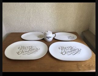 BRAND NEW BIG AND MEDIUM SIZE PLATTERS AND TEA/COFFEE CARAFE ALL FOR $20