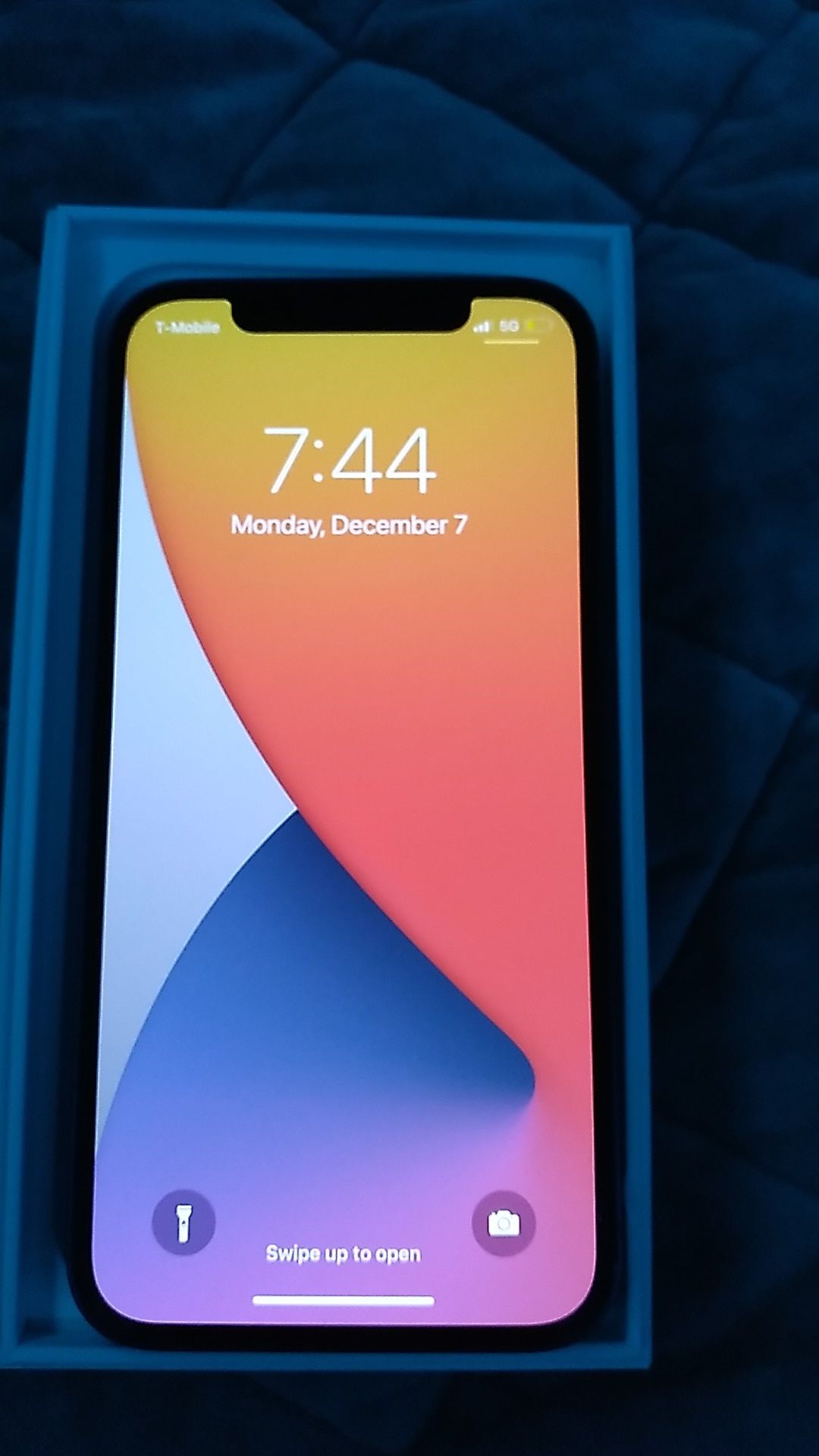 Brand new i phone 12 64 gb blue t mobil unlocked perfect condition 500 or obo