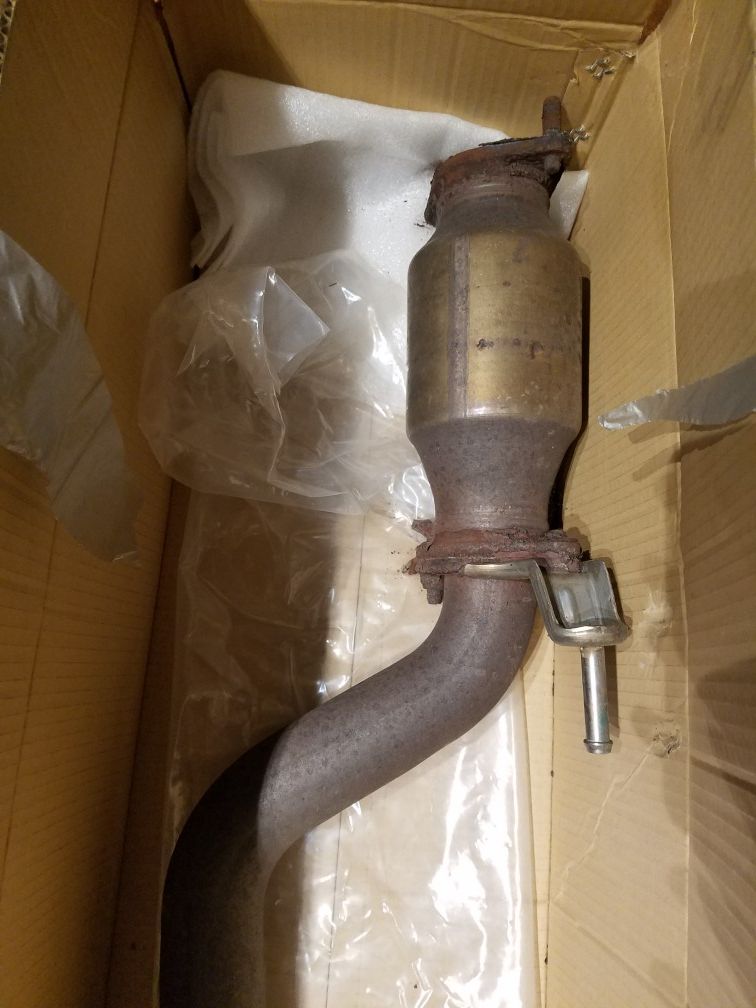 2010 Hyundai Genesis coupe Catalytic converter