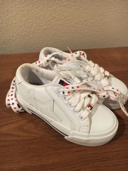 Tommy Hilfiger shoes/tennis shoes/sneakers 9 months brand new