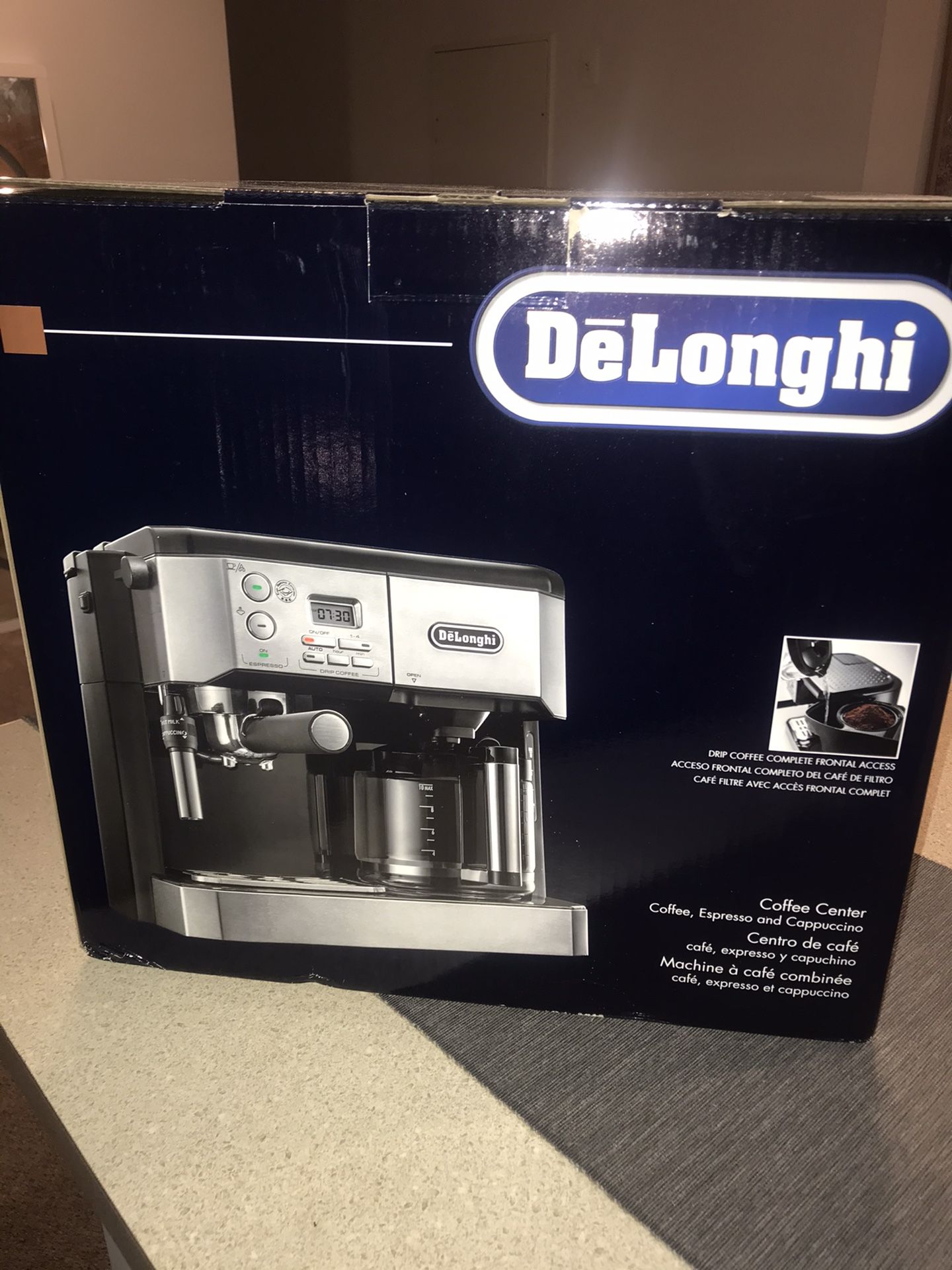 DeLonghi Combination coffee and espresso machine BCO 432