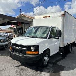 Chevy Express G3500 Box Truck