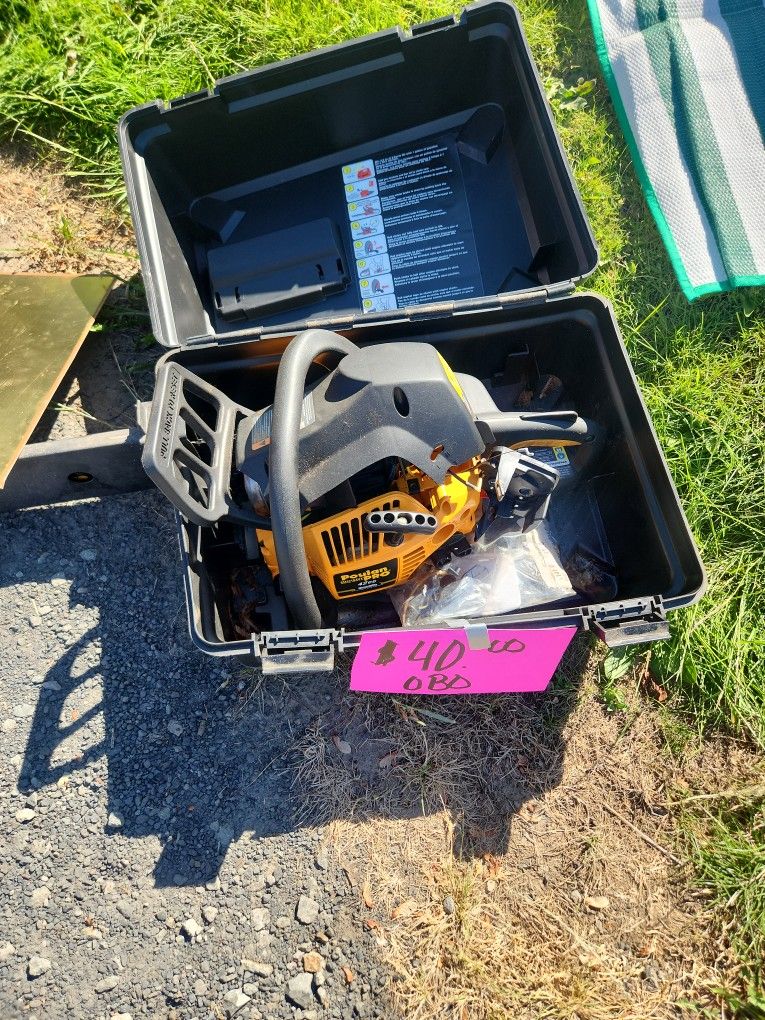 Poulan Chain Saw