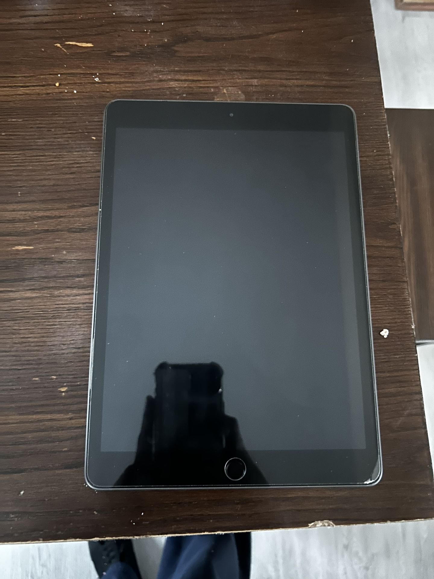 Apple 8th Generation 