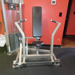 Life Fitness Commercial Chest And Shoulder Press 