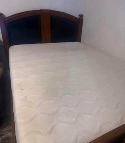 Bed full size with mattress memory and spring box