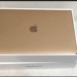 MacBook Air 13” Early 2020