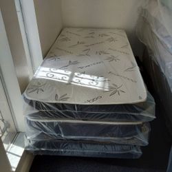 TWIN MATTRESS AND BOX SPRING 