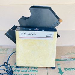 Martin Yale 400 Paper Jogger Tabletop – Single Bin Desktop Jogger Tested Works. Great condition and very well maintained. Check all beautiful pictures