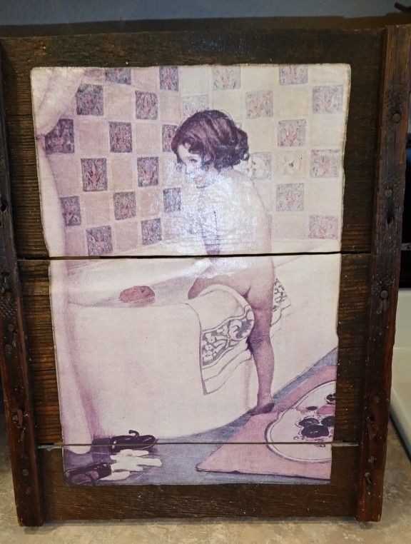 Raisin Wood Art Design Little Girl Bathroom