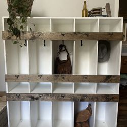 Entry Organization Shelf / Cubby