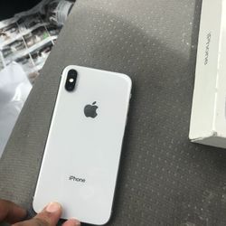 iPhone X 256GB Unlocked No Low Ballers