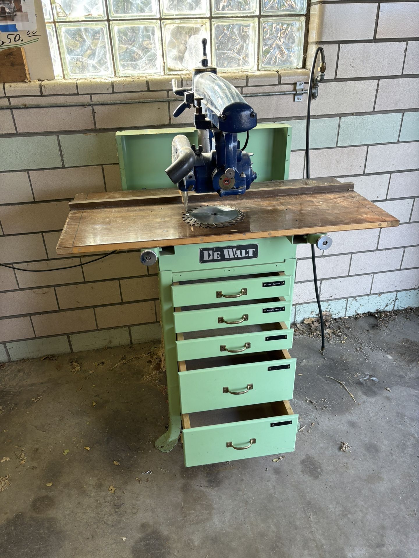 Dewalt Radial Alarm Saw Laminate Table Saw
