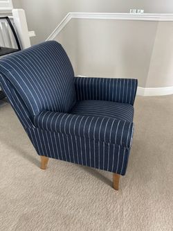 Chair used in guest bedroom for 6 mos.