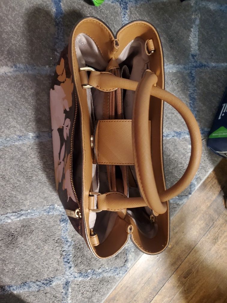 Michael kors purse hand bag