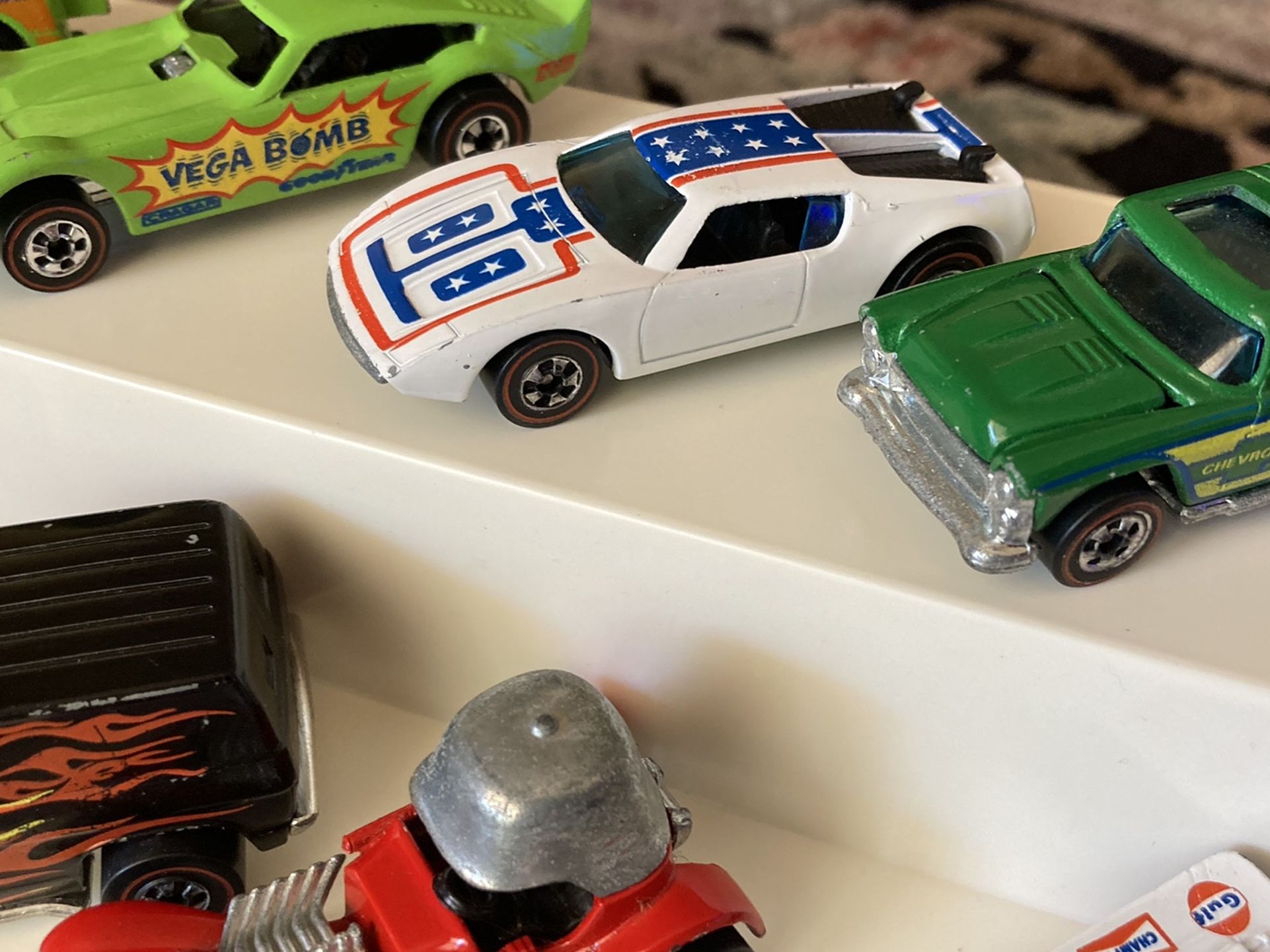Collector seeking vintage old Genuine Red Line Hot Wheels