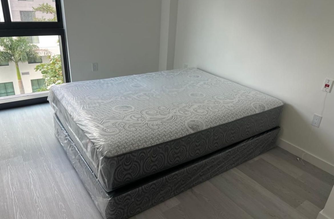 MATTRESS FULL SIZE WITH BOX SPRING SET COLCHONES...