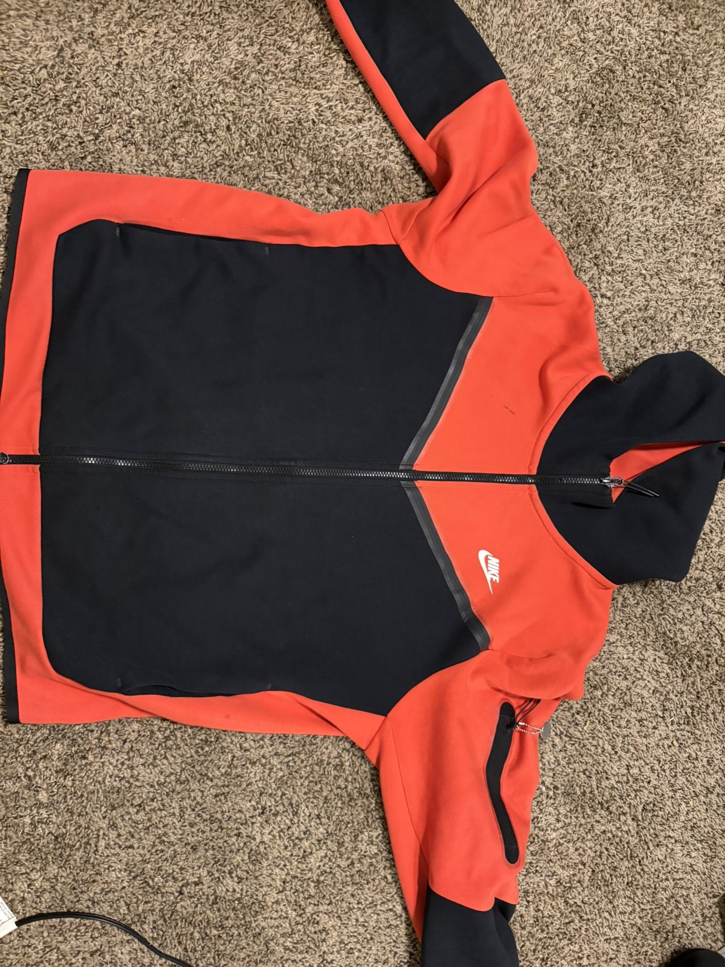 Nike Tech