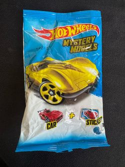 Hot Wheels Mystery Models ’03 Corvette Stingray Wendy’s 2013