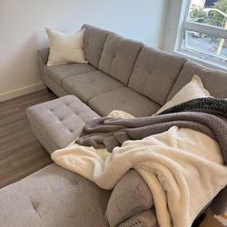 Gray Linen Sectional Couch And Storage Ottoman 